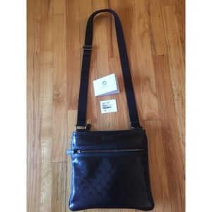 ☔️ GUCCI BLACK IMPRIME MESSENGER ☔️